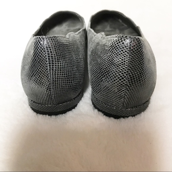 AEROSOLES Flower Girl Ballet Flat Comfort Shoes in Silver Metallic 6M - Picture 5 of 8